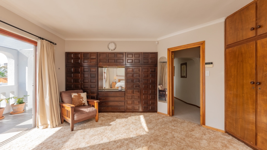 5 Bedroom Property for Sale in Bredasdorp Western Cape